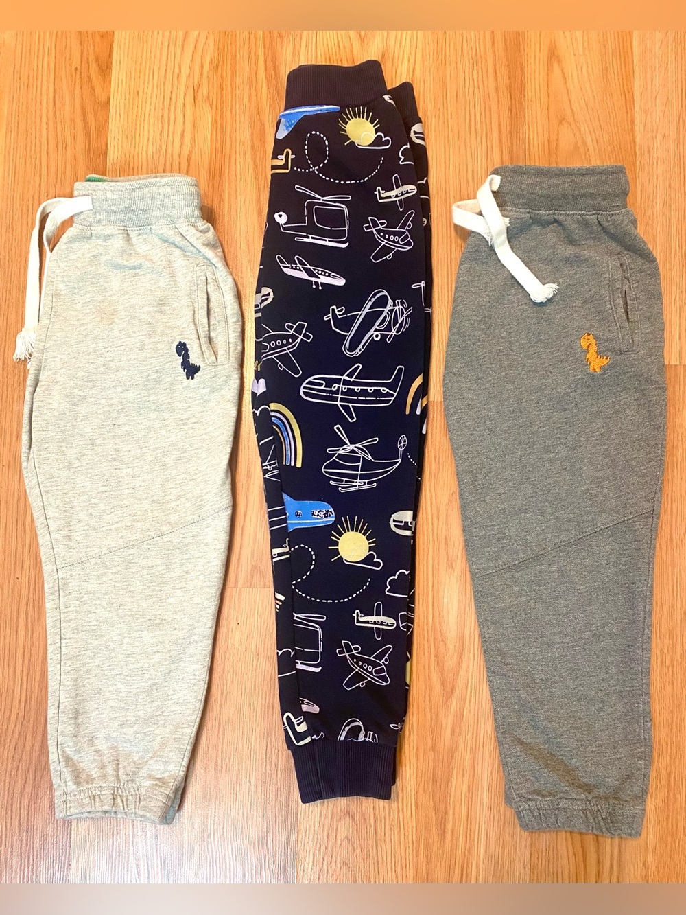 5T BOYS COTTON SWEATPANTS BUNDLE! PACK OF 3 GRAPHIC PRINT PANTS TODDLER BOY GRAY